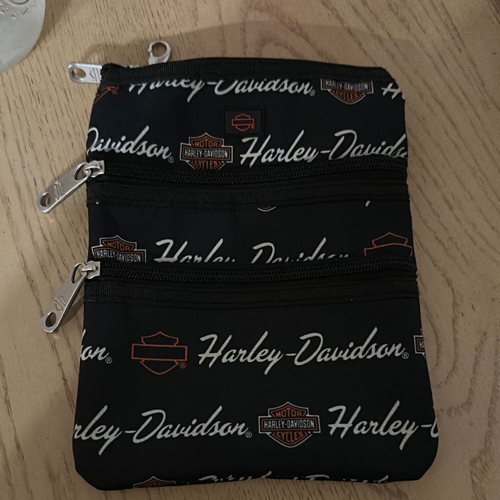 Harley-Davidson Black Messenger Bag with Iconic Branding